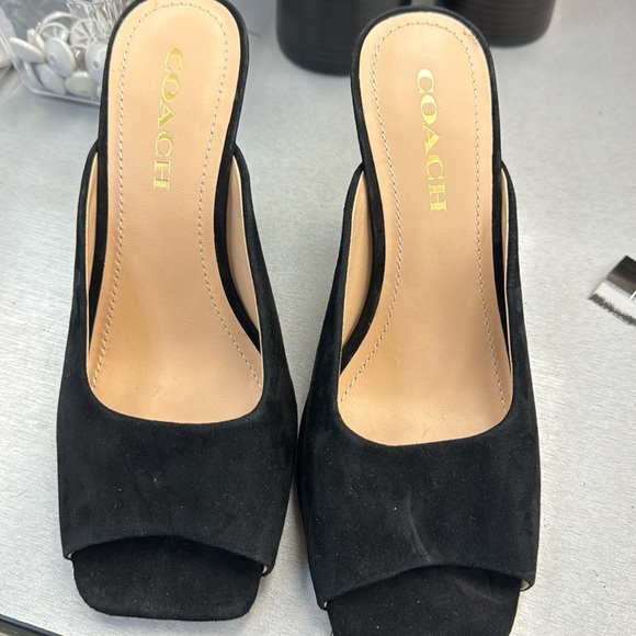 Coach heels - Picture 1 of 8